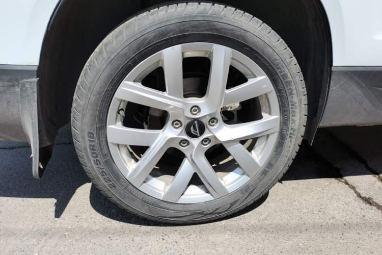 Used Jetta VS7 2020 1.4T Automatic Enjoyment Model Right Rear Wheel Hub