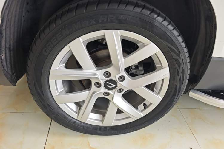 Used Jetta VS7 2020 1.4T Automatic Enjoyment Model Right Rear Wheel Hub