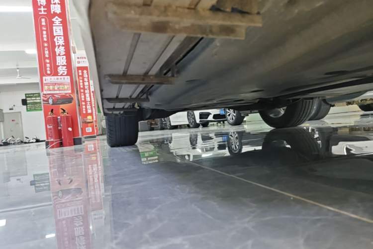 Used Jetta VS7 2020 1.4T Automatic Glory Edition Right Side Sill