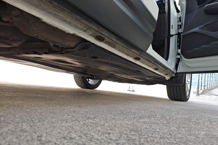Used Jetta VS7 2020 1.4T Automatic Enjoyment Model Right Side Sill