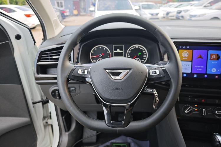 Used Jetta VS7 2020 1.4T Automatic Entry-Level Trim Steering Wheel