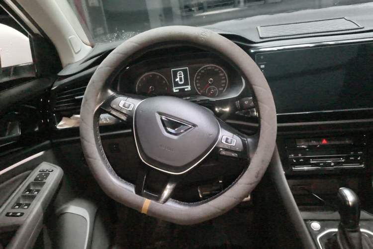 Used Jetta VS7 2020 1.4T Automatic Glory Edition Steering Wheel