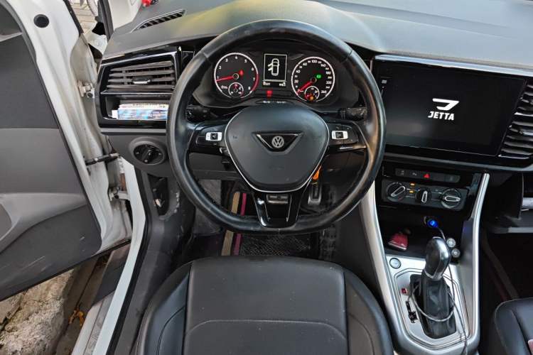 Used Jetta VS7 2020 1.4T Automatic Enjoyment Model Steering Wheel