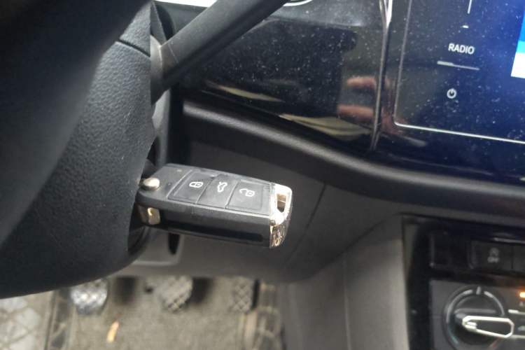 Used Jetta VS7 2020 1.4T Manual Entry-Level Trim Vehicle Key