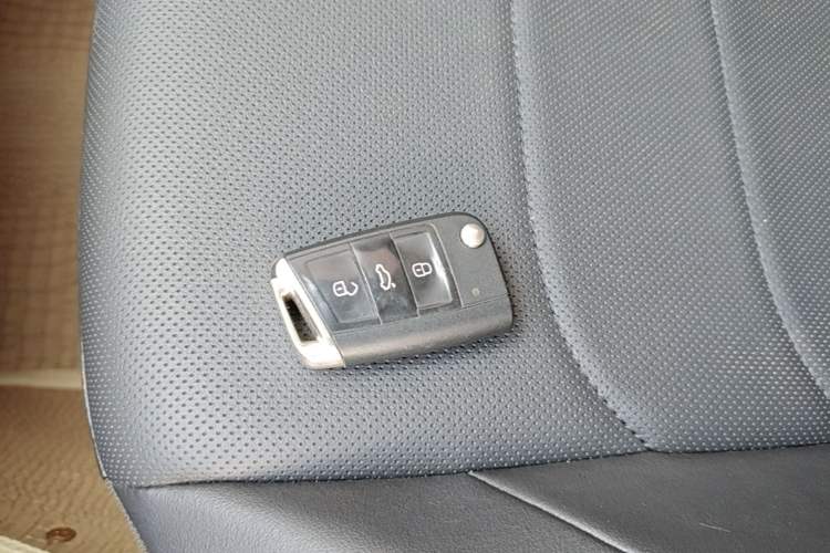 Used Jetta VS7 2020 1.4T Automatic Enjoyment Model Vehicle Key