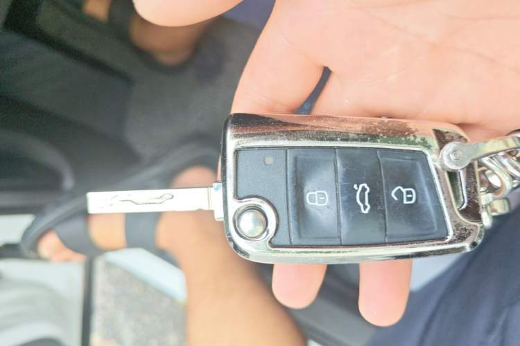 Used Jetta VS7 2020 1.4T Manual Entry-Level Trim Vehicle Key