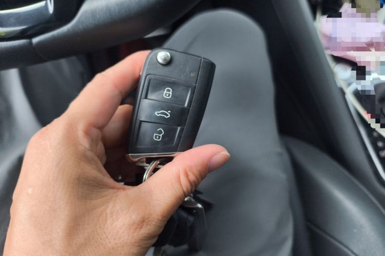 Used Jetta VS7 2020 1.4T Automatic Enjoyment Model Vehicle Key