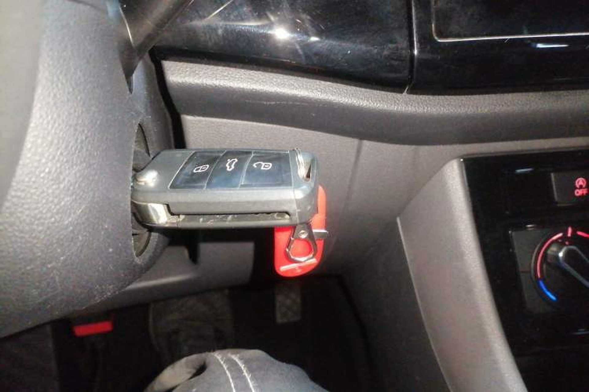 Used Jetta VS7 2020 1.4T Automatic Entry-Level Trim Vehicle Key