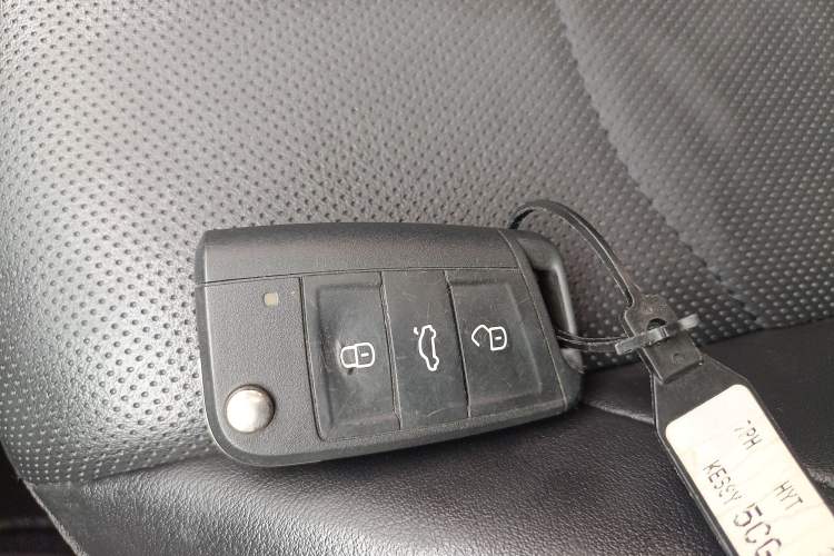 Used Jetta VS7 2020 1.4T Automatic Enjoyment Model Vehicle Key