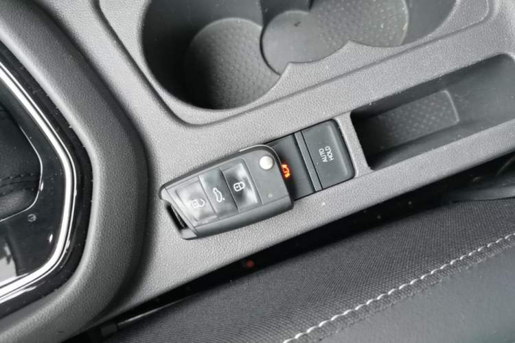 Used Jetta VS7 2020 1.4T Automatic Enjoyment Model Vehicle Key