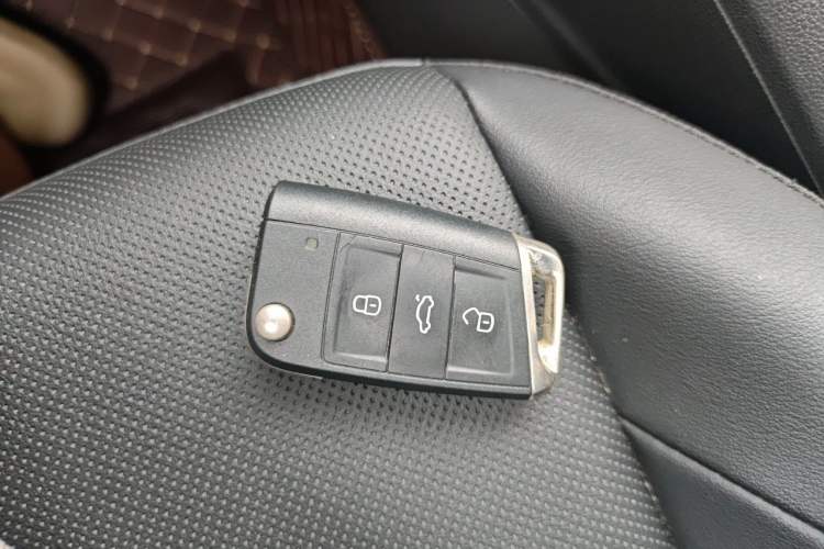Used Jetta VS7 2020 1.4T Automatic Enjoyment Model Vehicle Key