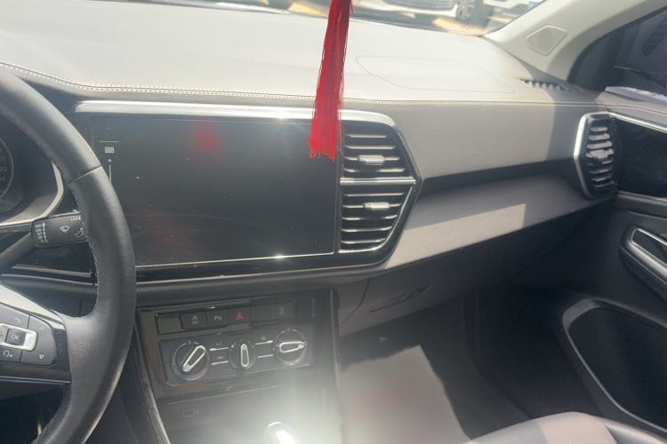 Used Jetta VS7 2021 Black Edition 1.4T Automatic Enjoyment Model Audio And AC Panel