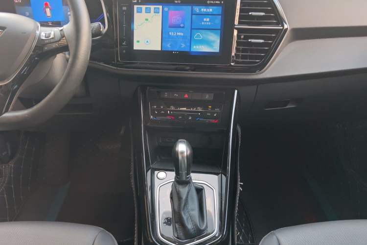 Used Jetta VS7 2021 Black Edition 1.4T Automatic Glory Version Audio And AC Panel