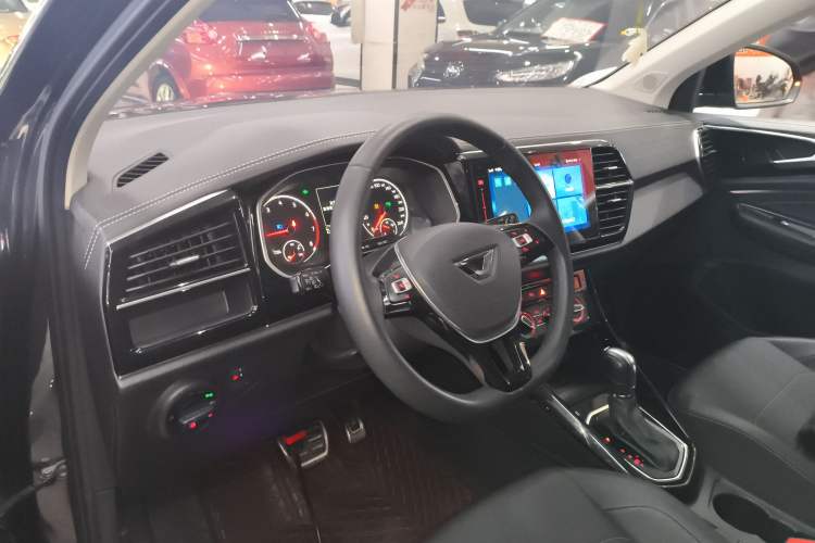 Used Jetta VS7 2021 Black Edition 1.4T Automatic Enjoyment Model Center Console