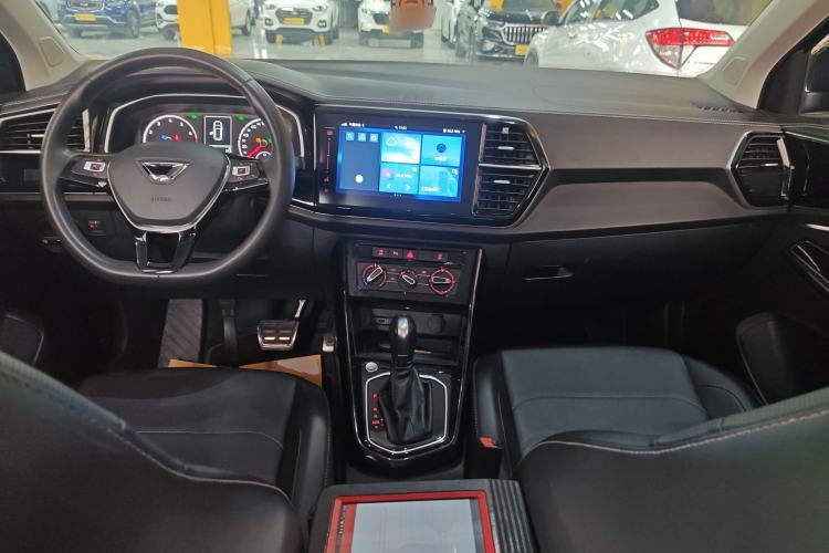 Used Jetta VS7 2021 Black Edition 1.4T Automatic Enjoyment Model Center Console