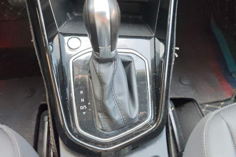 Used Jetta VS7 2021 Black Edition 1.4T Automatic Glory Version Gear Lever