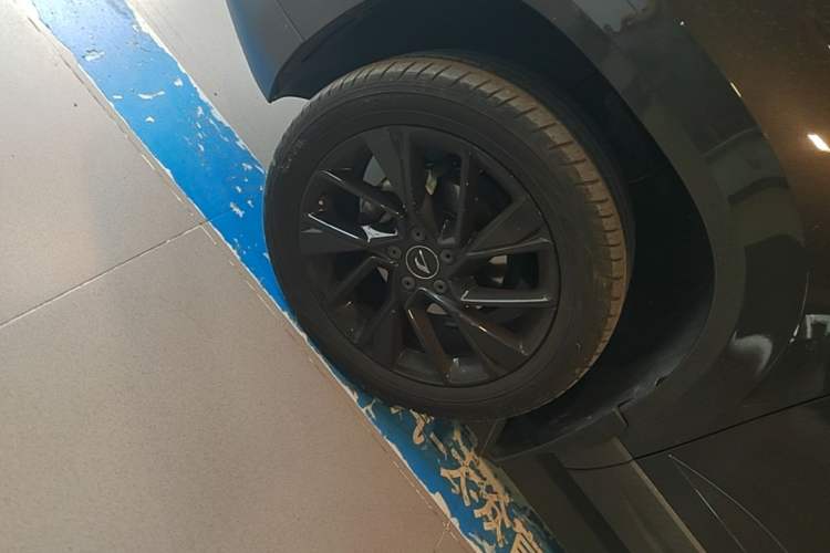 Used Jetta VS7 2021 Black Edition 1.4T Automatic Enjoyment Model Left Front Wheel Hub