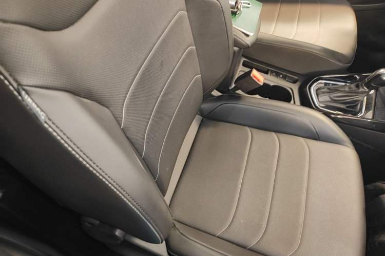 Used Jetta VS7 2021 Black Edition 1.4T Automatic Enjoyment Model Right Front Seat