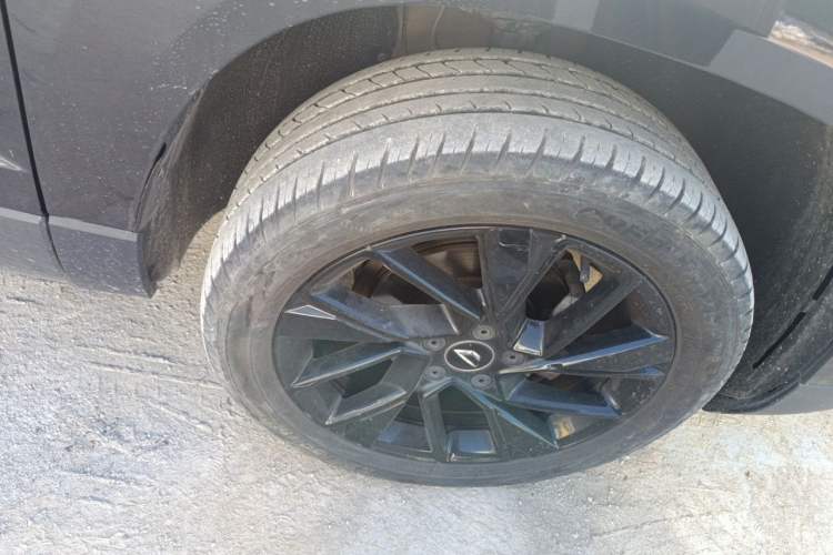 Used Jetta VS7 2021 Black Edition 1.4T Automatic Enjoyment Model Right Front Wheel Hub