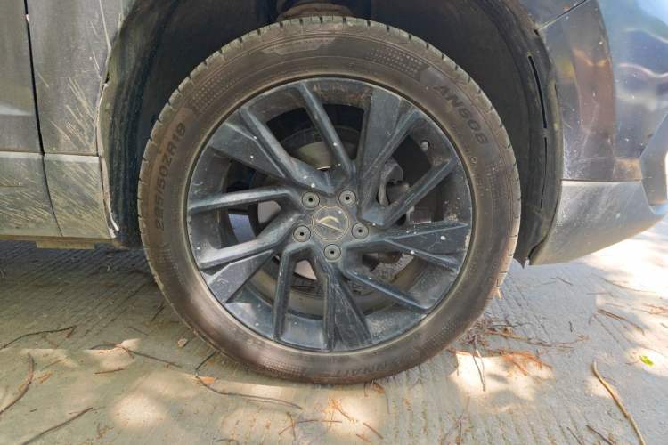 Used Jetta VS7 2021 Black Edition 1.4T Automatic Enjoyment Model Right Front Wheel Hub