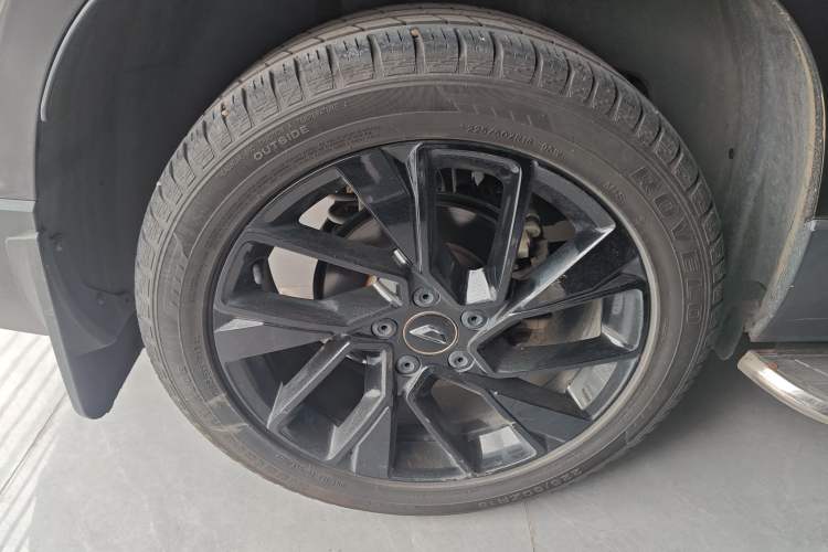 Used Jetta VS7 2021 Black Edition 1.4T Automatic Enjoyment Model Right Rear Wheel Hub