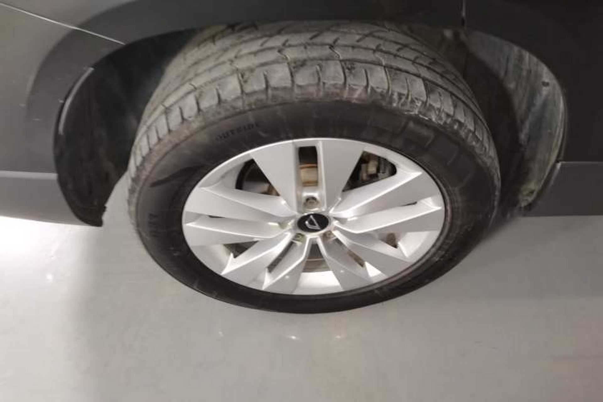 Used Jetta VS7 2021 1.4T Automatic Entry Model Right Rear Wheel Hub