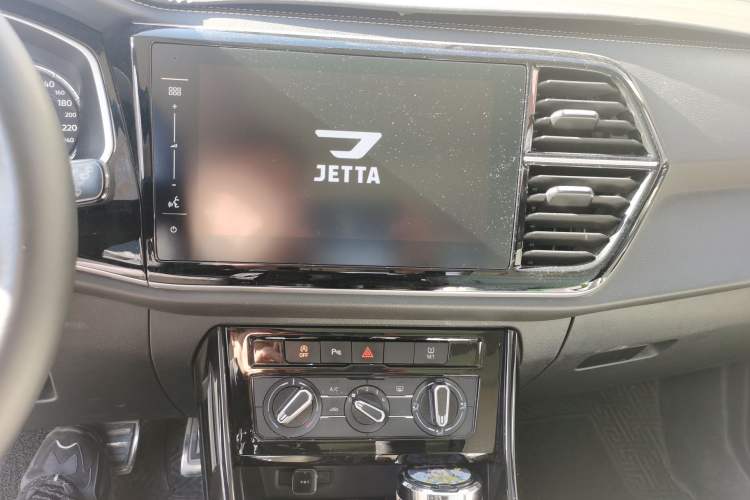 Used Jetta VS7 2021 Panda Edition 1.4T Automatic Enjoyment Model Audio And AC Panel