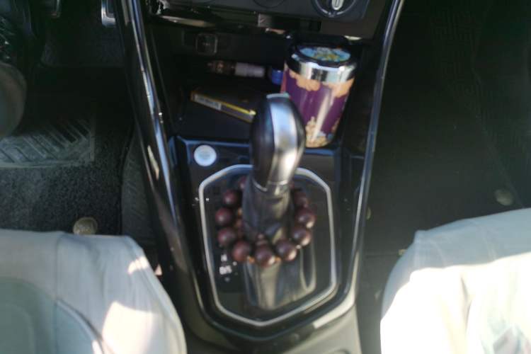 Used Jetta VS7 2021 Panda Edition 1.4T Automatic Enjoyment Model Gear Lever
