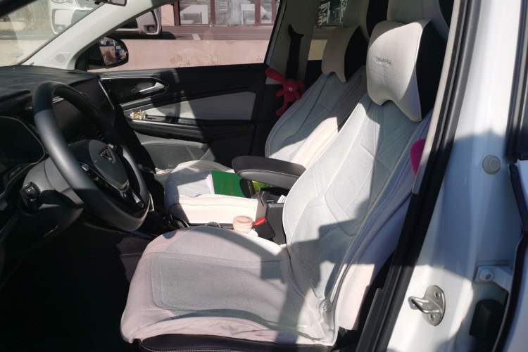 Used Jetta VS7 2021 Panda Edition 1.4T Automatic Enjoyment Model Left Front Seat