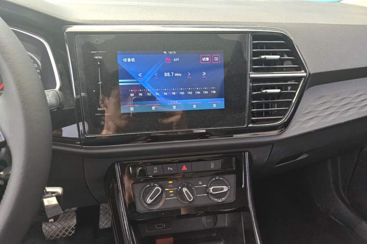 Used Jetta VS7 2021 1.4T Automatic Entry Model Audio And AC Panel