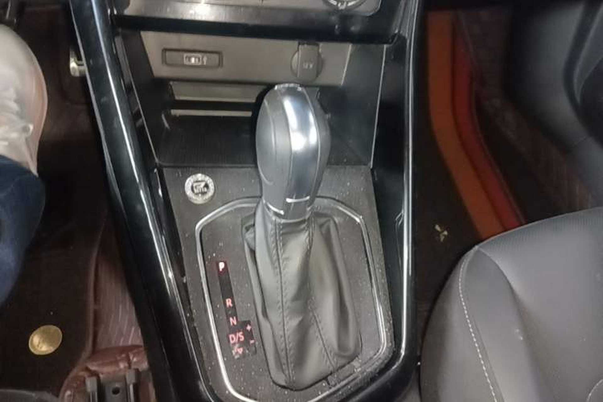 Used Jetta VS7 2021 1.4T Automatic Enjoyment Edition Gear Lever