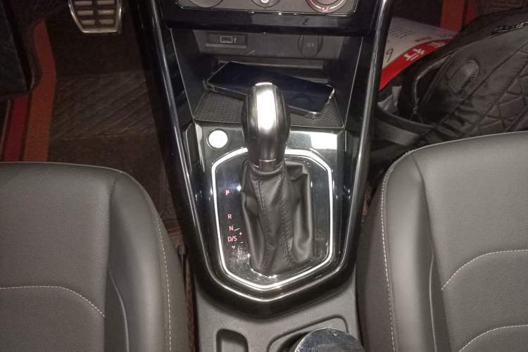 Used Jetta VS7 2021 Black Edition 1.4T Automatic Enjoyment Model Gear Lever