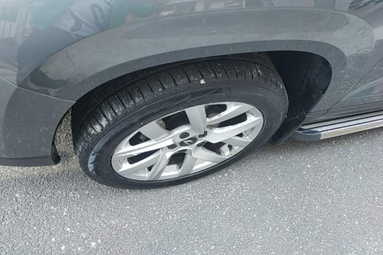 Used Jetta VS7 2021 1.4T Automatic Enjoyment Edition Left Front Wheel Hub