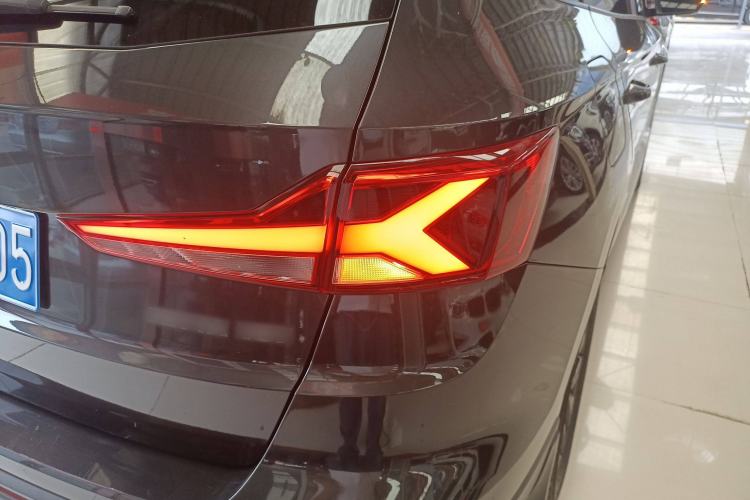 Used Jetta VS7 2021 Black Edition 1.4T Automatic Enjoyment Model Right Rear Taillight