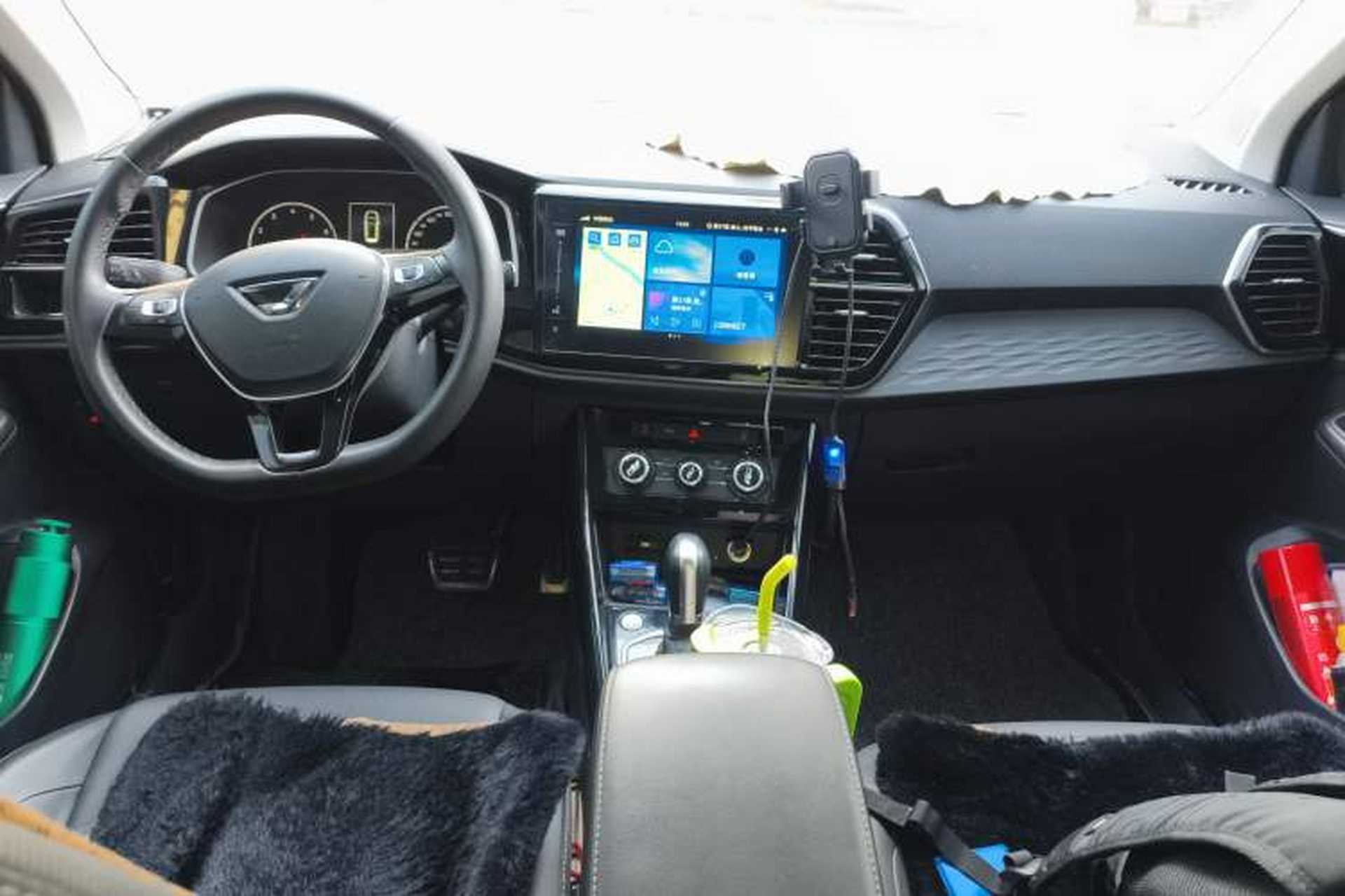 Used Jetta VS7 2021 1.4T Automatic Entry Model Center Console