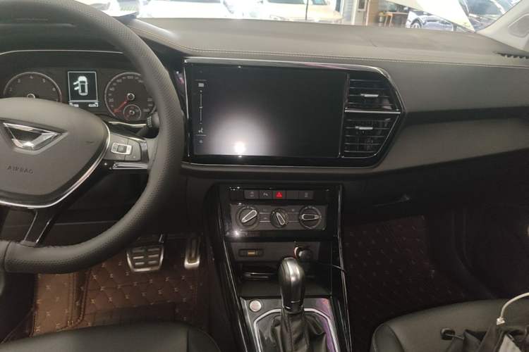 Used Jetta VS7 2021 Panda Edition 1.4T Automatic Enjoyment Model Audio And AC Panel