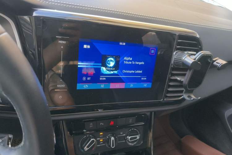 Used Jetta VS7 2021 1.4T Automatic Entry Model Audio And AC Panel