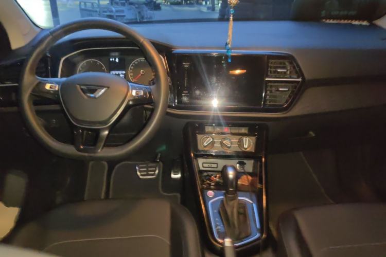 Used Jetta VS7 2021 1.4T Automatic Enjoyment Edition Center Console