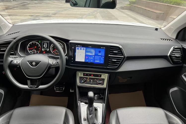 Used Jetta VS7 2021 1.4T Automatic Enjoyment Edition Center Console