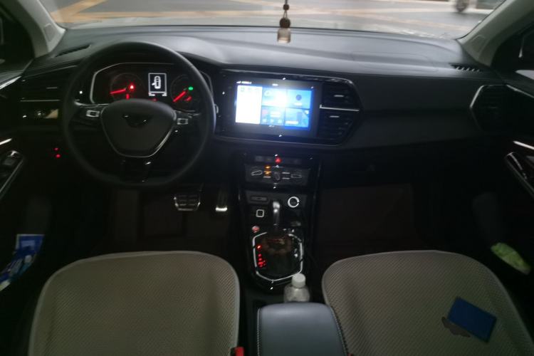 Used Jetta VS7 2021 Panda Edition 1.4T Automatic Enjoyment Model Center Console