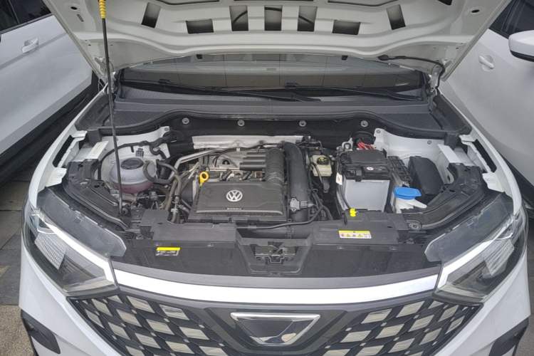 Used Jetta VS7 2021 1.4T Manual Entry-Level Model Engine Bay