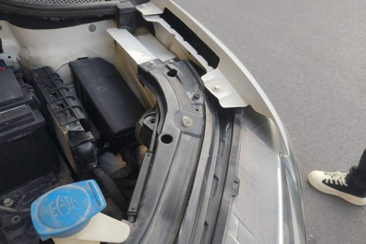 Used Jetta VS7 2021 1.4T Automatic Entry Model Engine Bay Left