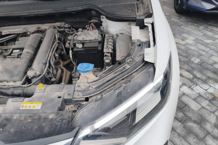 Used Jetta VS7 2021 1.4T Automatic Entry Model Engine Bay Left