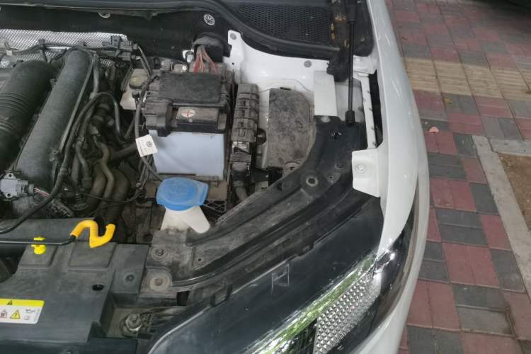 Used Jetta VS7 2021 Panda Edition 1.4T Automatic Enjoyment Model Engine Bay Left