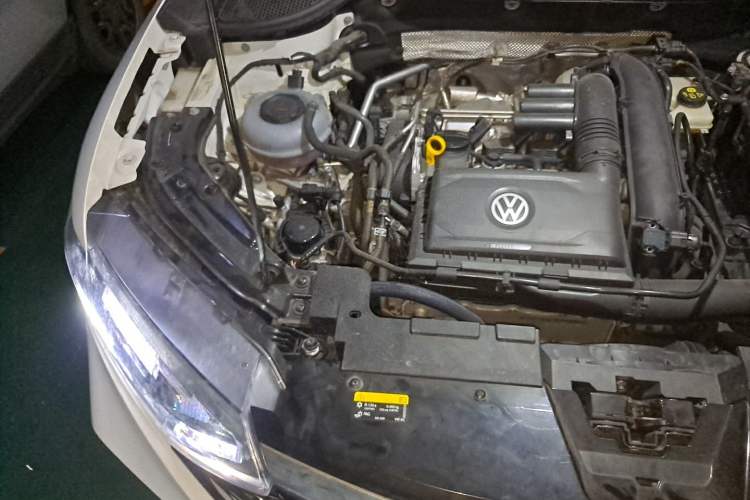 Used Jetta VS7 2021 1.4T Automatic Entry Model Engine Bay Right