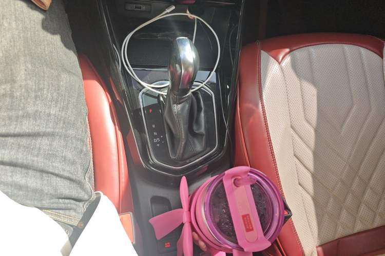 Used Jetta VS7 2021 1.4T Automatic Entry Model Gear Lever