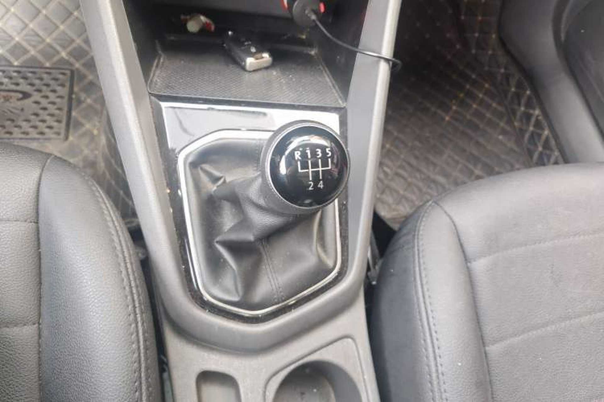 Used Jetta VS7 2021 1.4T Manual Entry-Level Model Gear Lever
