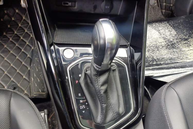 Used Jetta VS7 2021 30th Anniversary Edition 1.4T Automatic Enjoyment Model Gear Lever