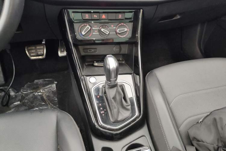Used Jetta VS7 2021 1.4T Automatic Enjoyment Edition Gear Lever