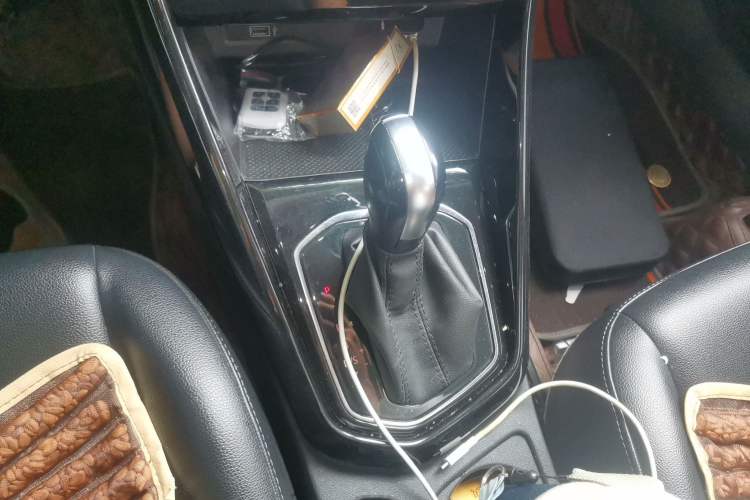 Used Jetta VS7 2021 1.4T Automatic Entry Model Gear Lever